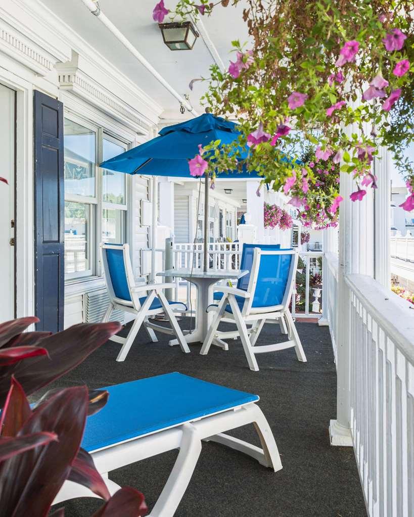 Hotel Danfords & Marina