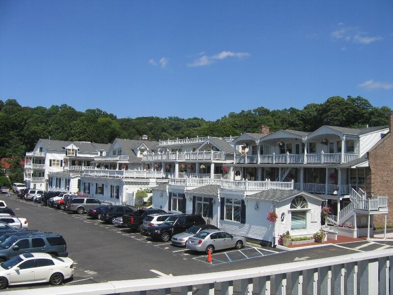 Danfords & Marina Port Jefferson